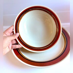 Chatelaine Japan Stoneware Plate and Bowl Brown Banded